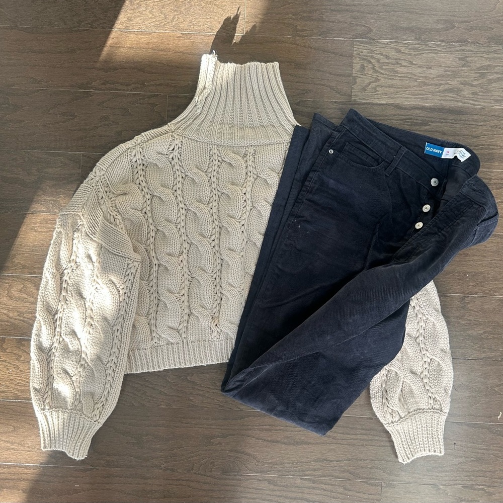 Cream Off-the-Shoulder Sweater Chunky Knit Cable Pattern